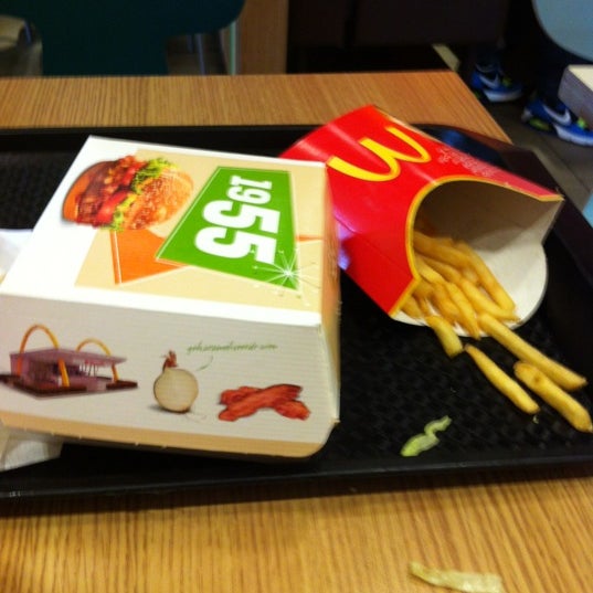 รูปภาพถ่ายที่ McDonald&#39;s โดย Joris v. เมื่อ 3/2/2012
