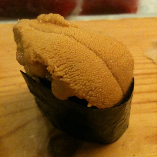 Photo taken at Sushi Go 55 by ♡Jennifa♡ J. on 7/3/2011