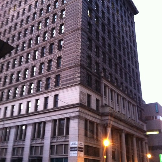 Girard Estates Building Center City East Philadelphia, PA