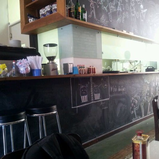 11/17/2011にChris N.がBogart Caféで撮った写真