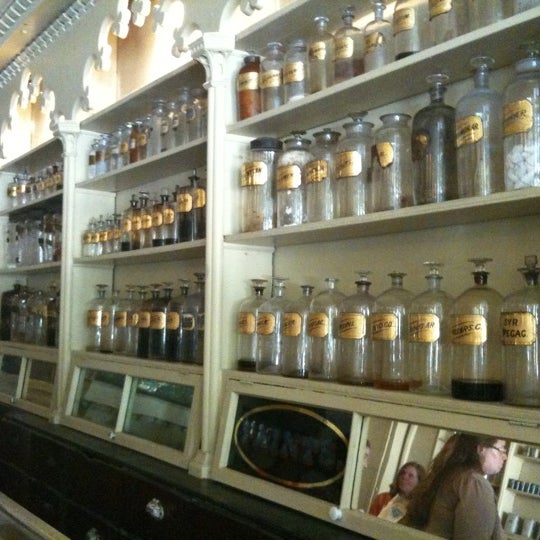 Photo taken at Stabler-Leadbeater Apothecary Museum by Sarah H. on 6/12/2011
