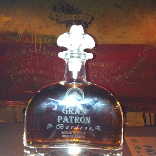 Das Foto wurde bei Little Mexico Cantina &amp; Tequila Bar von marco jose a. am 7/15/2011 aufgenommen