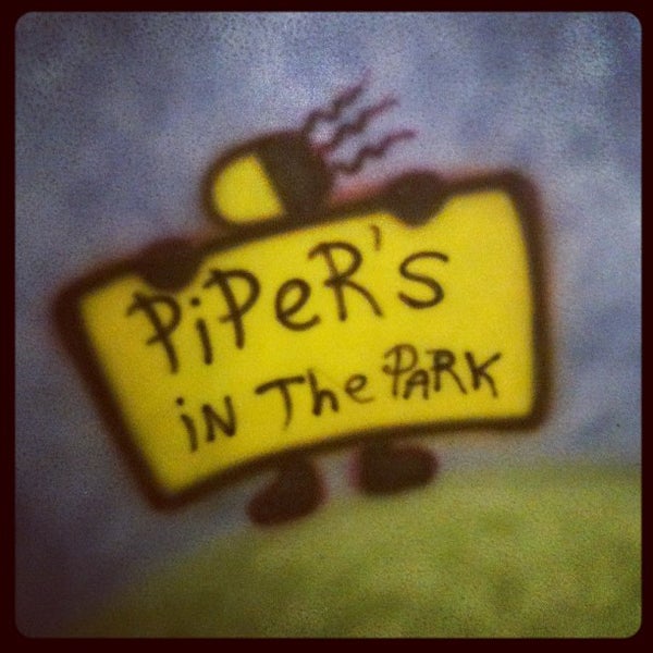 Снимок сделан в Piper&#39;s In The Park пользователем Manuel M. 11/3/2011