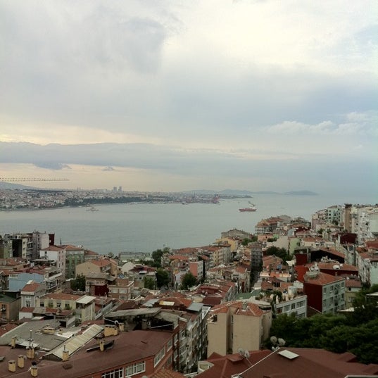 Снимок сделан в InnPera International Istanbul пользователем Alex D. 8/30/2011