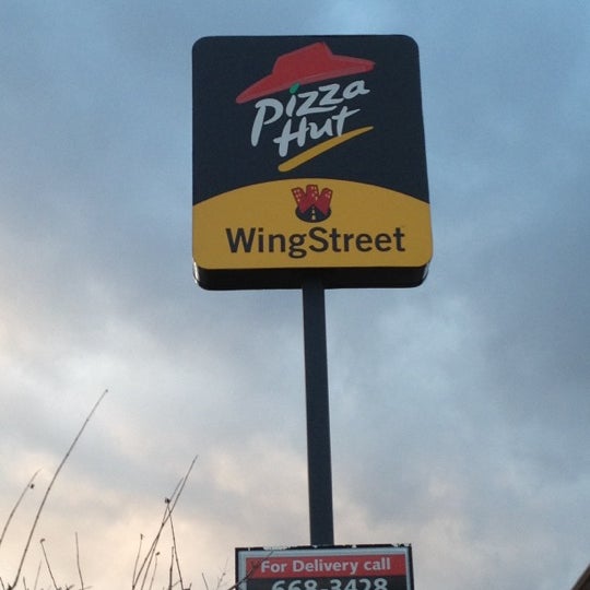 Pizza Hut Southside Manchester, NH