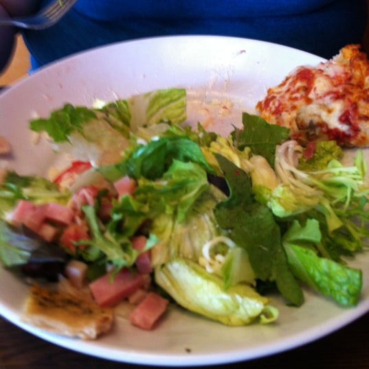 3/8/2012にTana W.がUncle Maddio&#39;s Pizza Jointで撮った写真