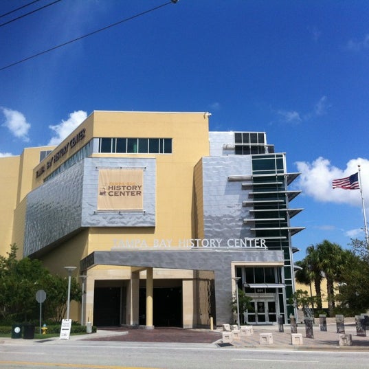 Учебный центр хистори. Tampa Bay History Center.