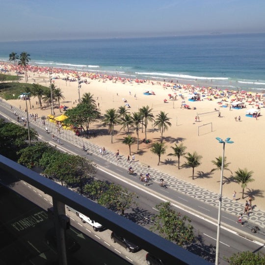 รูปภาพถ่ายที่ Praia Ipanema Hotel โดย Claudio E. เมื่อ 8/4/2012