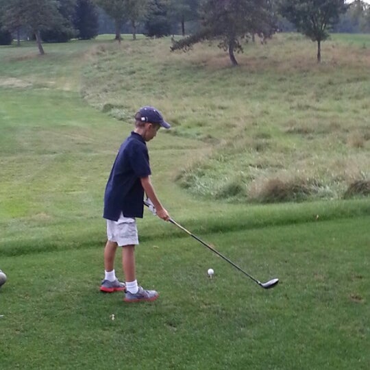 Green Knoll Golf Course 587 Garretson Rd