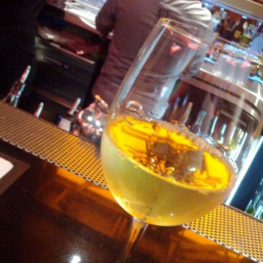 3/23/2012にJacky C.がViva La Vida Wine &amp; Tapas Barで撮った写真