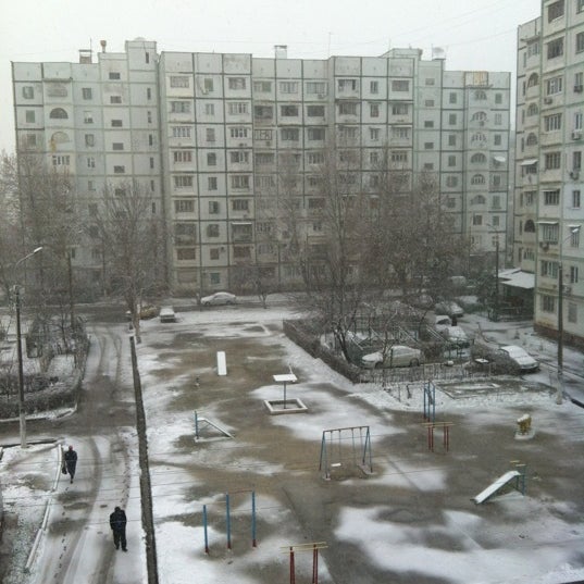 Автомобильный рынок Сергели