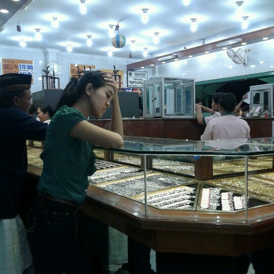 Toko Emas Wahyu Ganesha Sidoarjo Jawa Timur