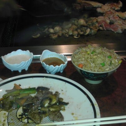 Photo taken at Kampai Japanese Steakhouse by Stephanie T. on 9/11/2012
