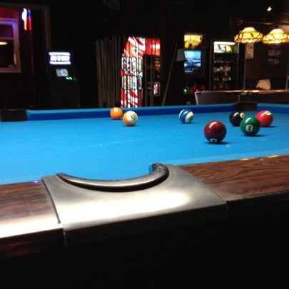 7/28/2012にCristina R.がEastside Billiards &amp; Barで撮った写真