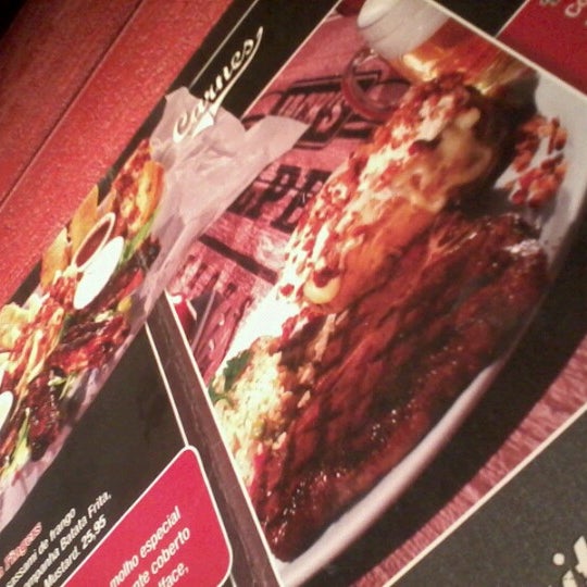 Foto diambil di Jack&#39;s Bullpen Steakhouse oleh Rafaela A. pada 8/22/2012