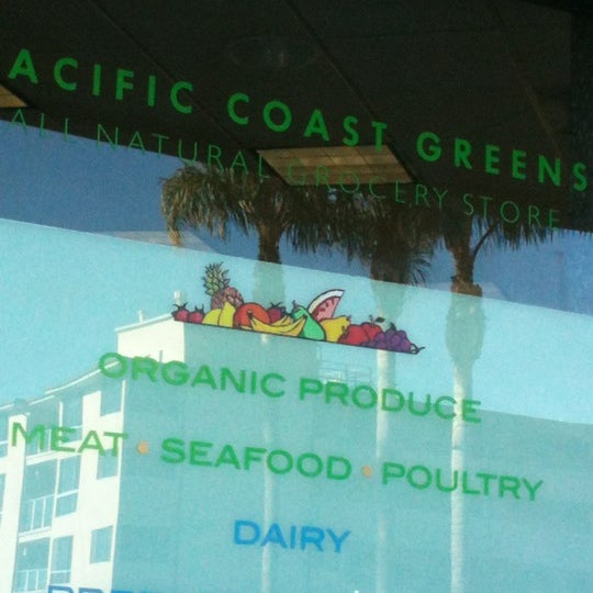 Das Foto wurde bei Pacific Coast Greens von Ari D. am 3/22/2012 aufgenommen