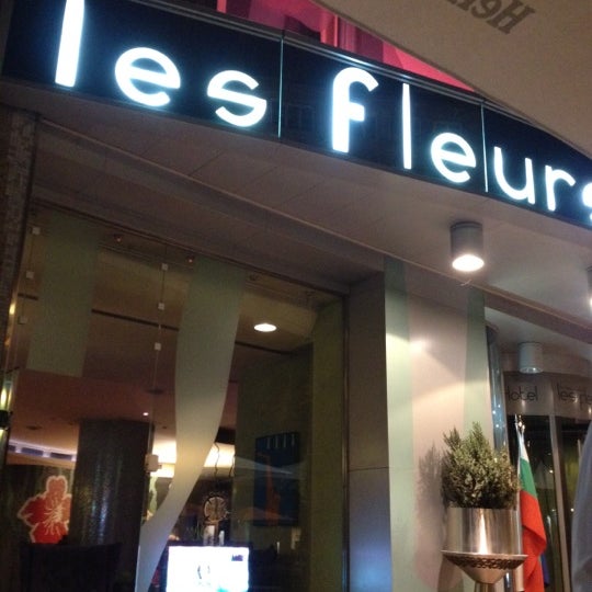 Photo taken at Les Fleurs Boutique Hotel by Bubi H. on 6/29/2012