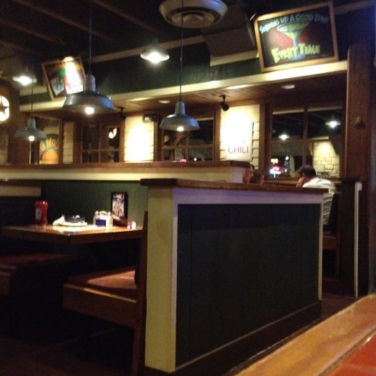 Photo taken at Chili&#39;s Grill &amp; Bar by Harley A. on 2/13/2012