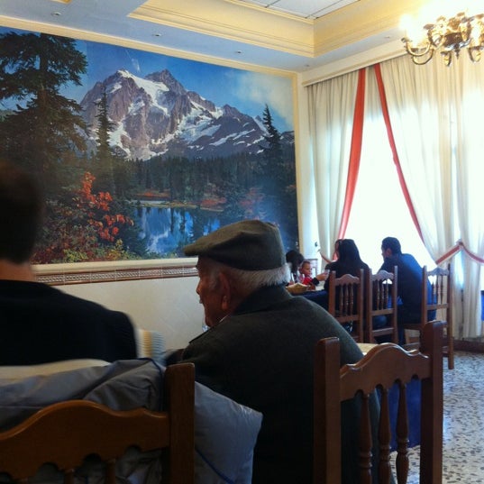 Das Foto wurde bei Restaurante Los Caballos von Iñigo S. am 4/6/2012 aufgenommen