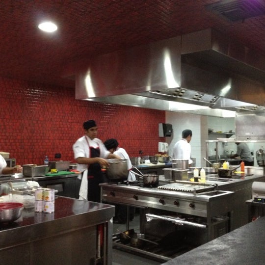 5/12/2012에 Anibal B.님이 Restaurante Quimera에서 찍은 사진