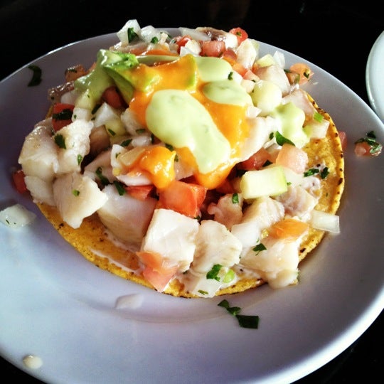 Das Foto wurde bei Costa Pacifica - San Antonio Seafood Restaurant von Evelia C. am 5/16/2012 aufgenommen
