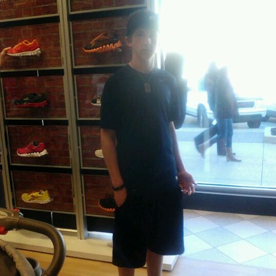 fake jordan 4s vs real