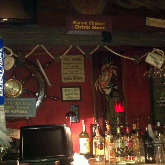 Cliff's Elbow Room American Restaurant in Jamesport