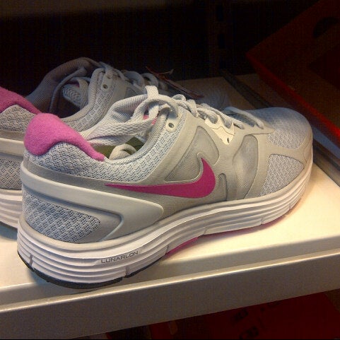 nike outlet 192