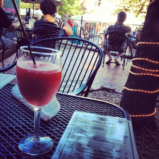 Braddens American Restaurant in Saint Charles