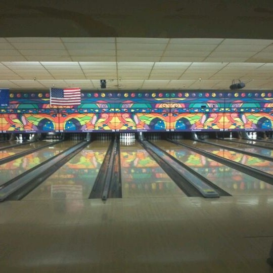 Photos at Pin Chasers (Veterans) 18 tips from 1924 visitors