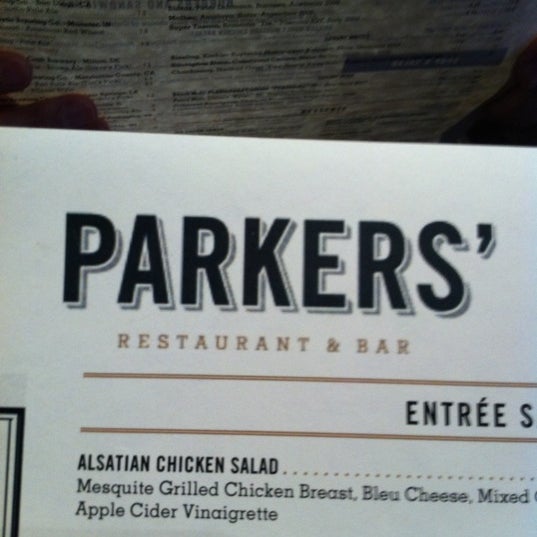 Foto tomada en Parkers&#39; Restaurant &amp; Bar  por Jeffrey Z. el 3/5/2012