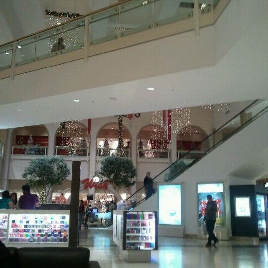 Hawthrone Mall Inside Christmas Time 2022 Westfield Hawthorn (Now Closed) - Shopping Mall