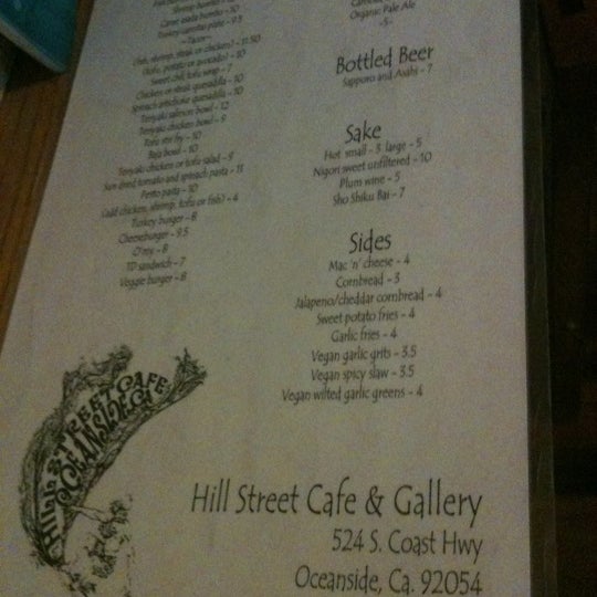 รูปภาพถ่ายที่ Hill Street Cafe &amp; Gallery โดย Kelly R. เมื่อ 6/13/2011