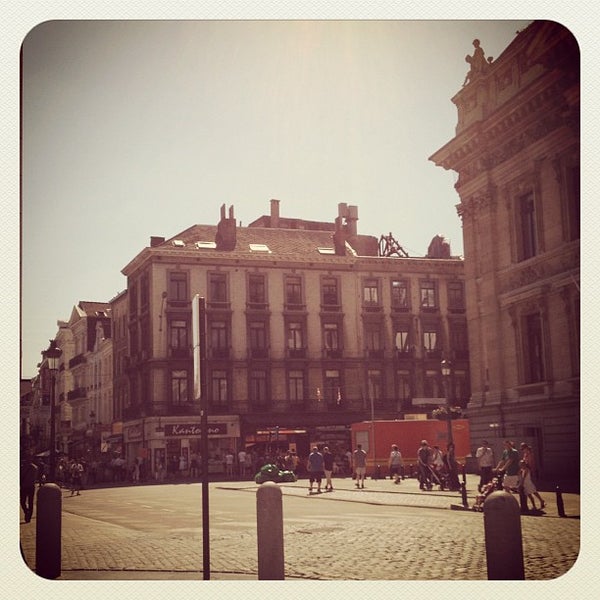 Photo taken at Beurs - Grote Markt (MIVB) by Kevin F. on 6/3/2012