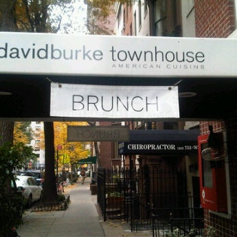 Foto tirada no(a) David Burke Townhouse por Bryan B. em 11/13/2011