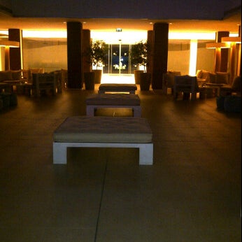 รูปภาพถ่ายที่ Capo Bay Hotel โดย Zulema G. เมื่อ 11/13/2011
