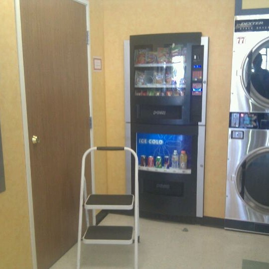 Circle Coin Laundry 1 tip