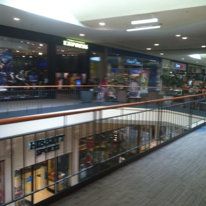 Снимок сделан в Georgia Square Mall пользователем Max 7/21/2012
