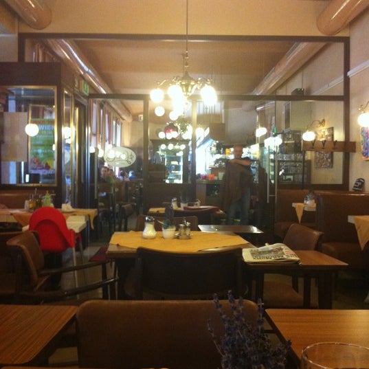 7/25/2011 tarihinde Reiner K.ziyaretçi tarafından Café Restaurant Hummel'de çekilen fotoğraf