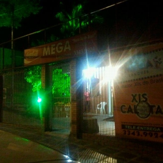 Photo taken at Xis Calota by Pablo C. on 10/28/2011