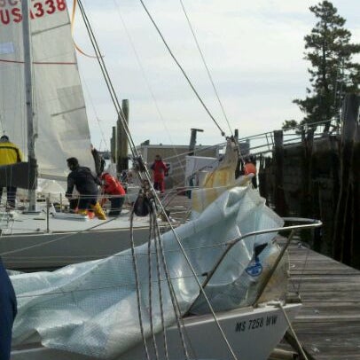 Foto diambil di Boston Sailing Center oleh John pada 1/28/2012
