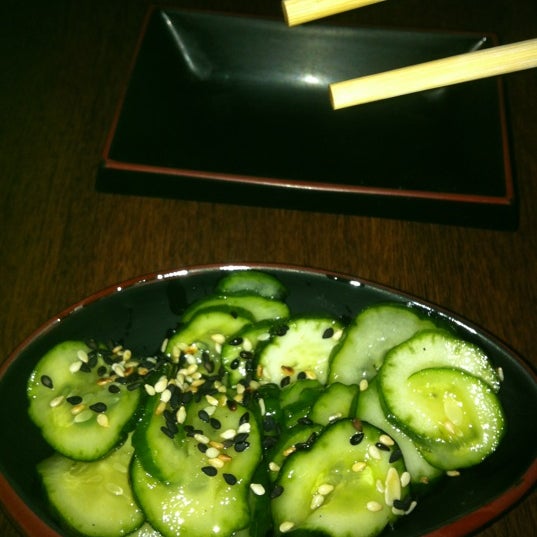 Foto scattata a DJOY Japanese Food da Heric A. il 4/9/2012