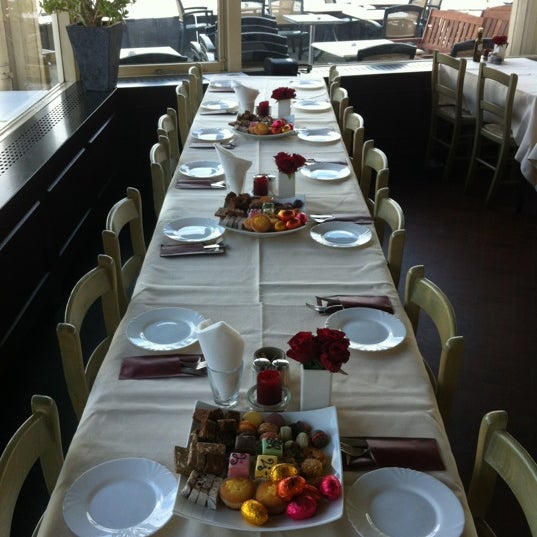 Das Foto wurde bei Het Panorama Restaurant/Grand-Café von Guido V. am 4/1/2012 aufgenommen