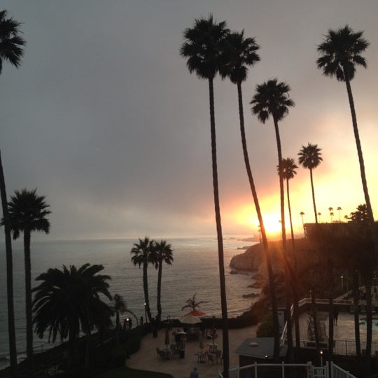 Photo taken at SeaCrest OceanFront Hotel in Pismo Beach by Roma D. on 8/15/2012