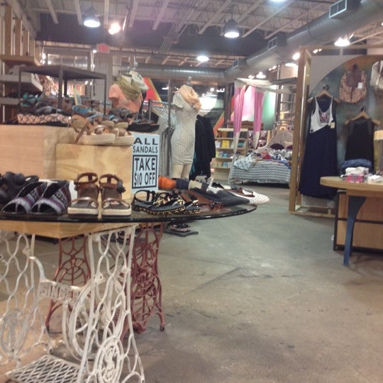 Urban Outfitters - Center City West - 1627 Walnut St