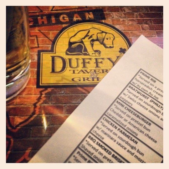 Photo taken at Duffy&#39;s Tavern &amp; Grille by Jerry G. on 6/13/2012