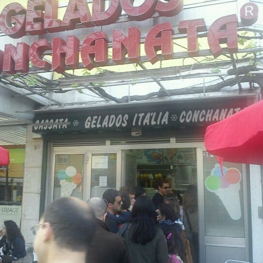 รูปภาพถ่ายที่ Gelados Conchanata โดย Nuno H. เมื่อ 3/25/2012