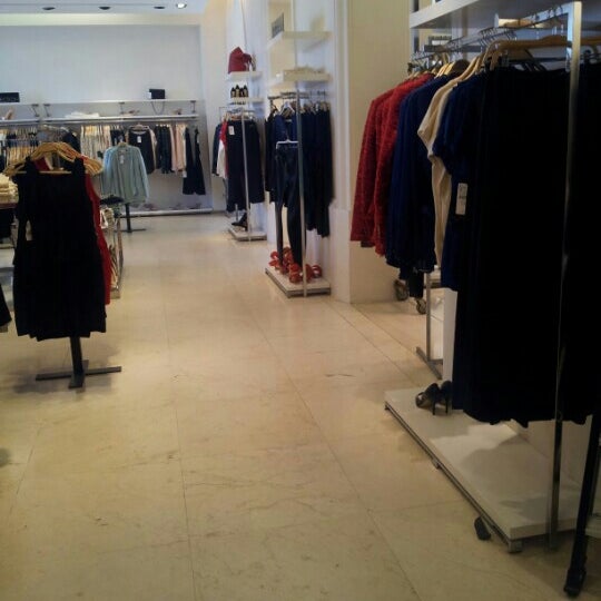 Zara Clothing Store