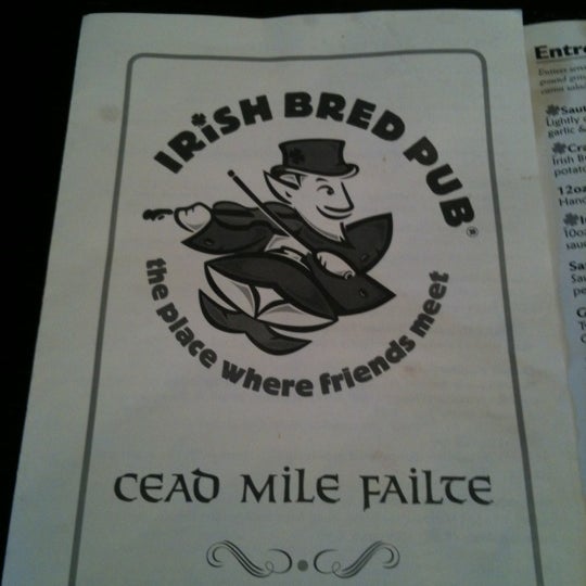 Foto tirada no(a) Irish Bred Pub por Mary R. em 3/3/2012