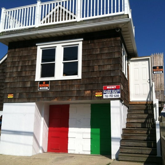 Origineel Bloesem Vaardigheid MTV Jersey Shore House - 1209 Ocean Ter